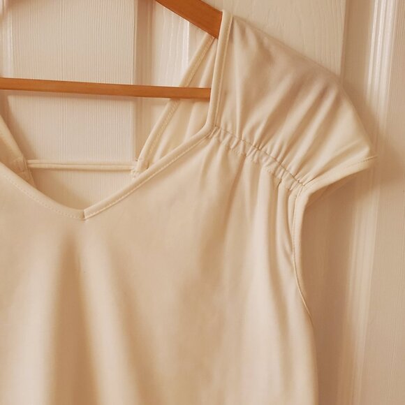 Cooper & Ella - Ruched Shoulder Solid Top in White/Ivory Size: M (6-8) - Picture 3 of 9